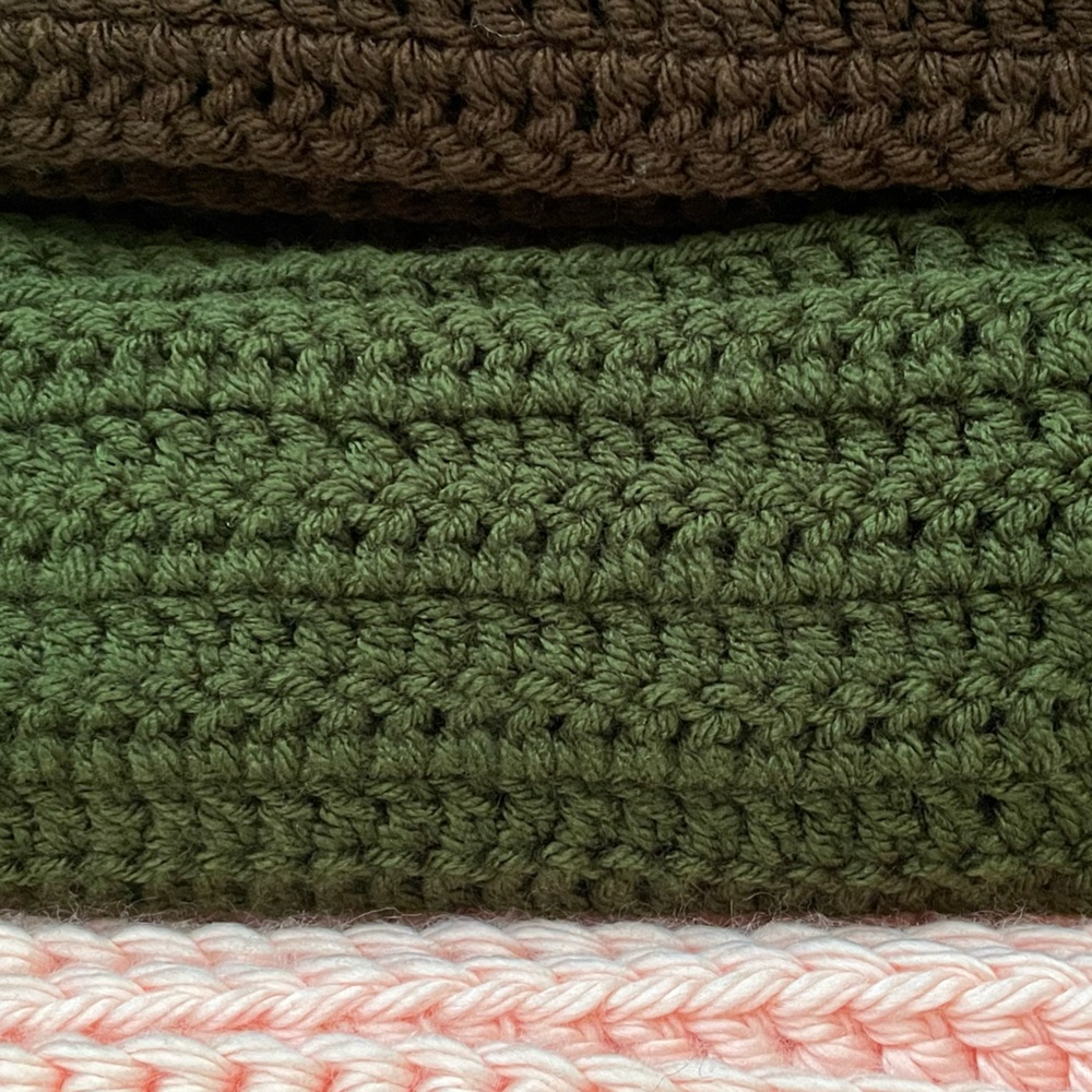 Forest green crochet scarf NWOT!!